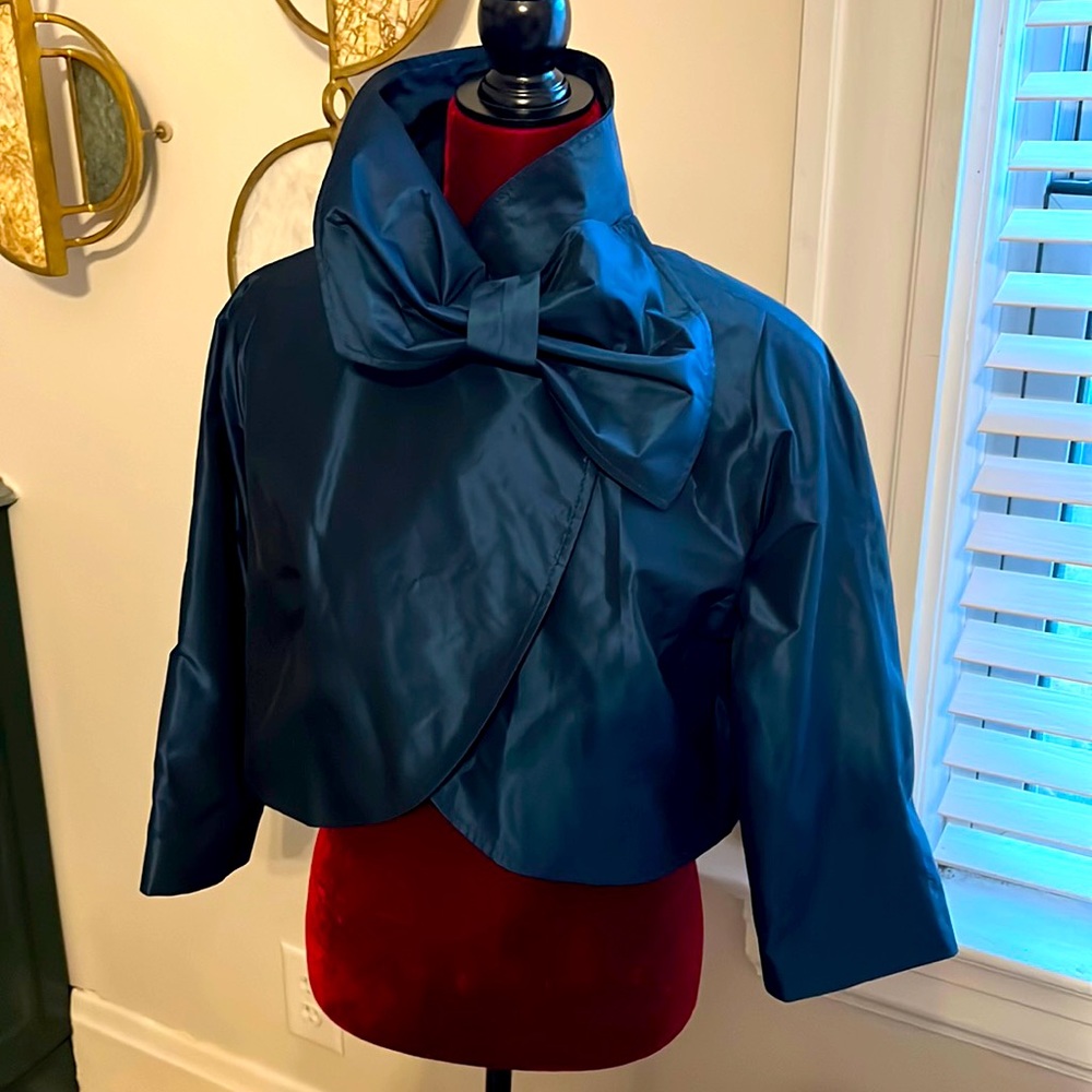 Blue cape 3/4 sleeve size small.